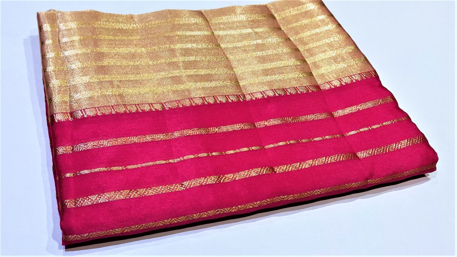 kora saree