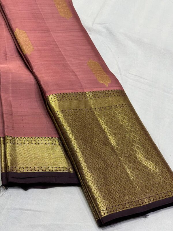 Kanjivaram Silk Saree in Dark Onion Pink with Magenta Border