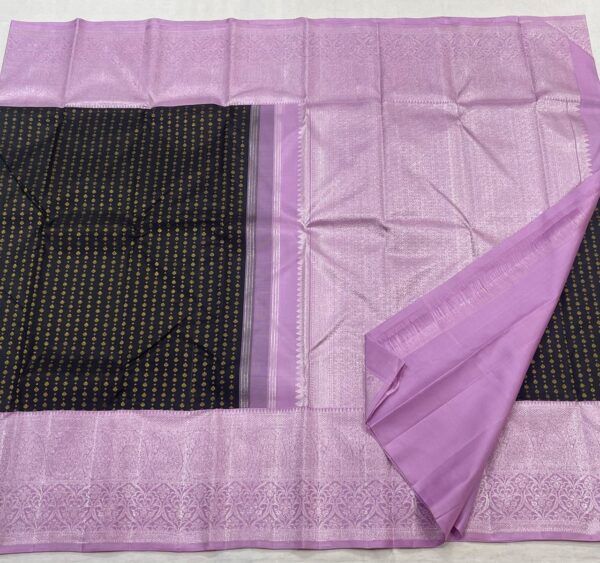 Black Kanchipuram silk saree with Lavender And Handwork border