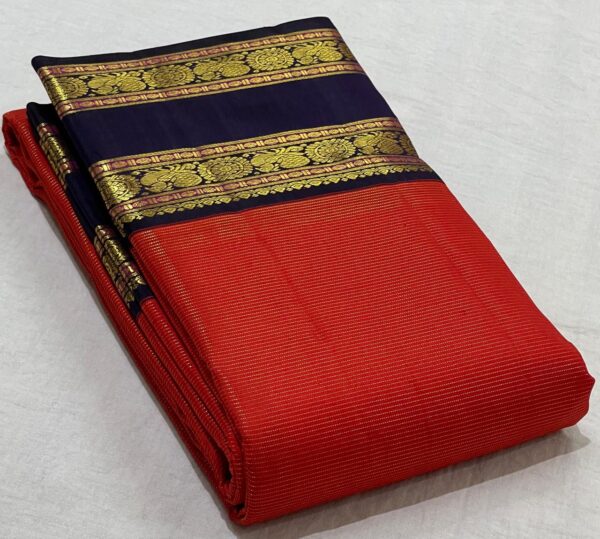 Red Kanjivaram saree with Black Border In Traditional Vaira Oosi Design