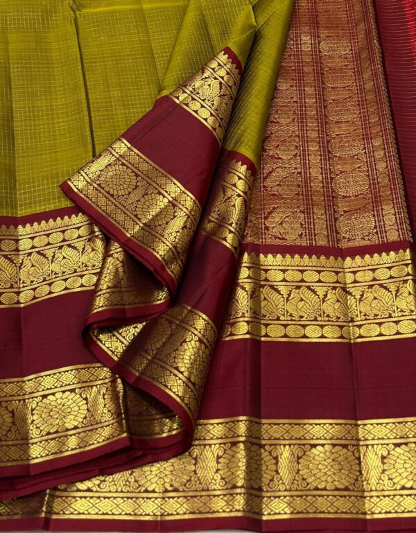 Kanchipuram Silk Sarees In Mehndi Green & Maroon Red