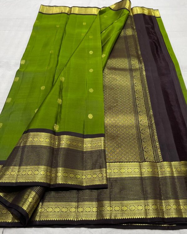 Leaf Green Kanjivaram Silk Saree with Black Border