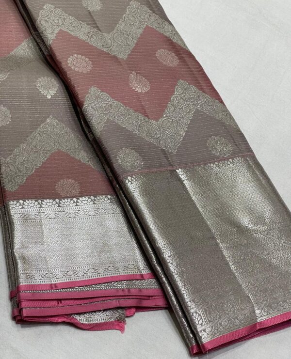 Kanjivaram Silk Saree in Gray with Pink Multi-Shade