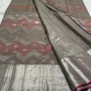 Kanjivaram Silk Saree in Gray with Pink Multi-Shade