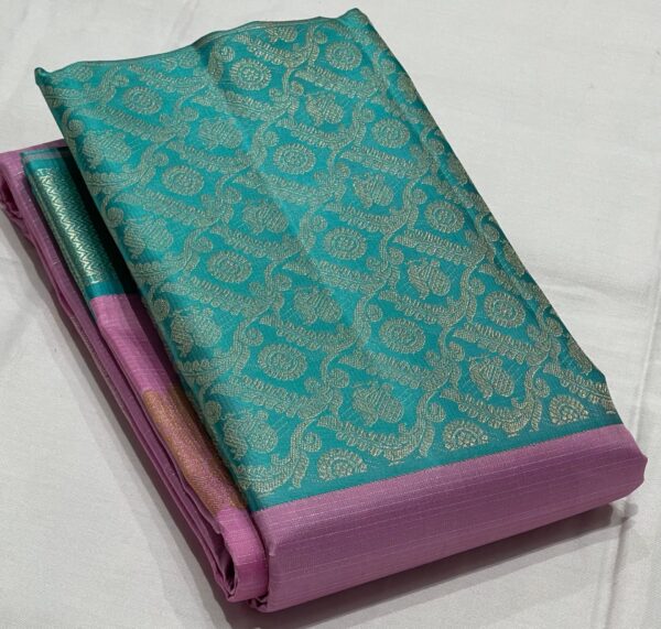 Kanjivaram Silk Saree in Lavender with Turquoise Border