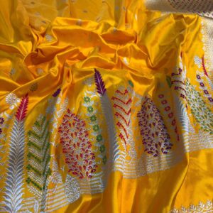 Banarasi Pure katan silk saree with meenakari border