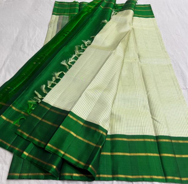 Kanjivaram Silk Saree in Light Pista Green with Leaf Green Border