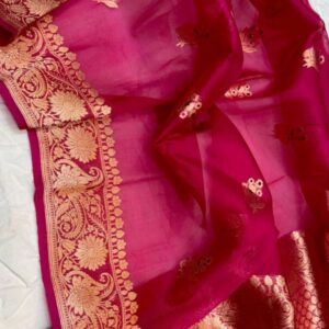 Beautiful pure light weight Banarasi Organza Silk Saree in Magenta