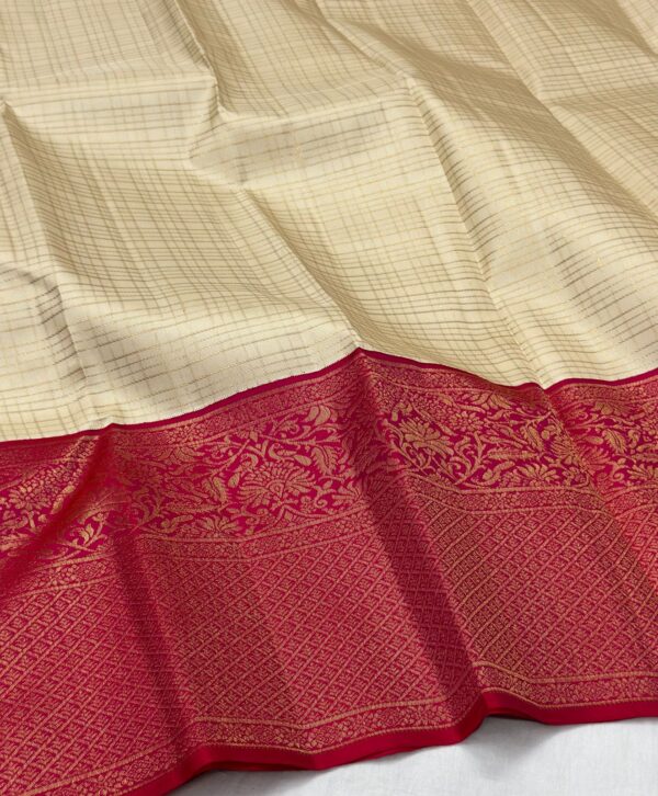 Cream and Magenta Kanjivaram Silk Saree