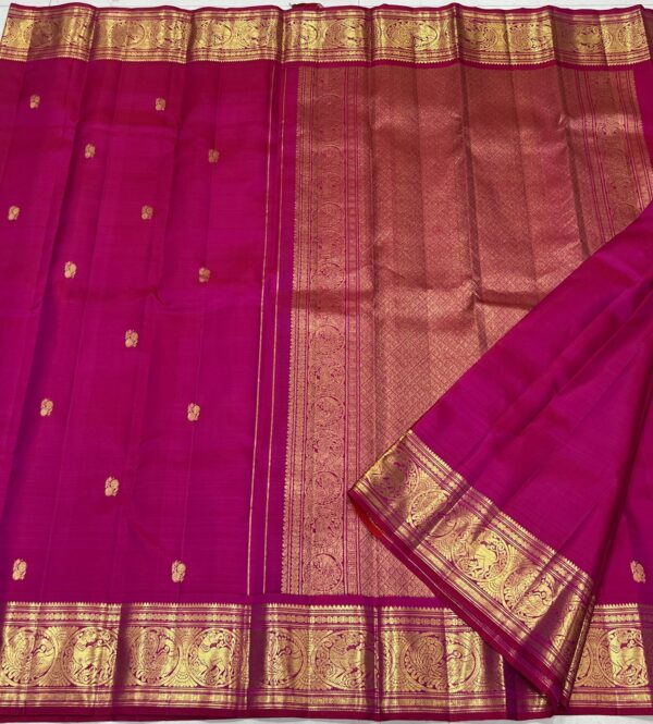 Rani Pink Kanjivaram SIlk Saree In Small Border