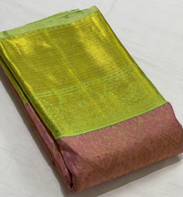 Kanjivaram Silk Saree in Onion Pink with Pastel Green