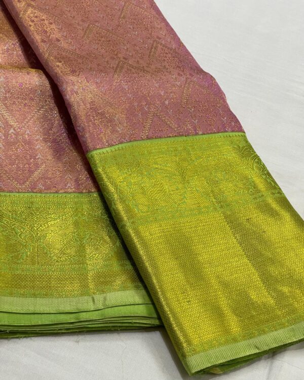 Kanjivaram Silk Saree in Onion Pink with Pastel Green