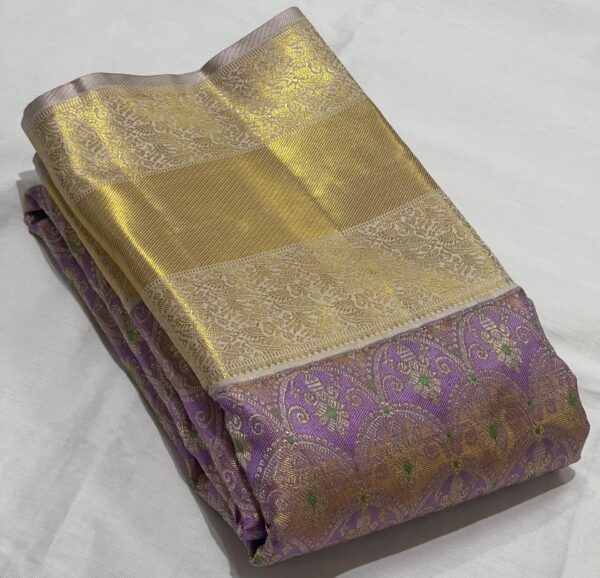 Lavender Kanjivaram Silk Saree with Cream Border, Pallu, and Blouse