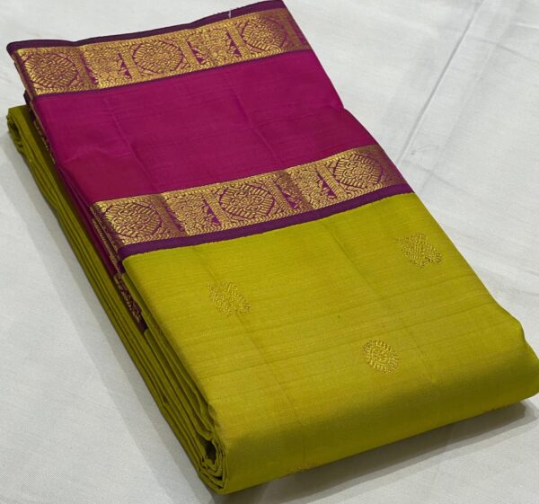 Kanjivaram Silk Saree in Leaf Green and Pink Color Combination