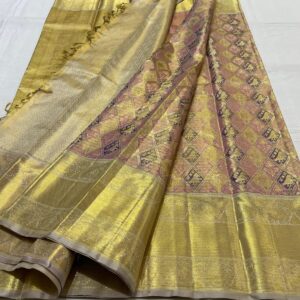 Kanjivaram Silk Saree in Onion Pink with Gold Body and Cream Border