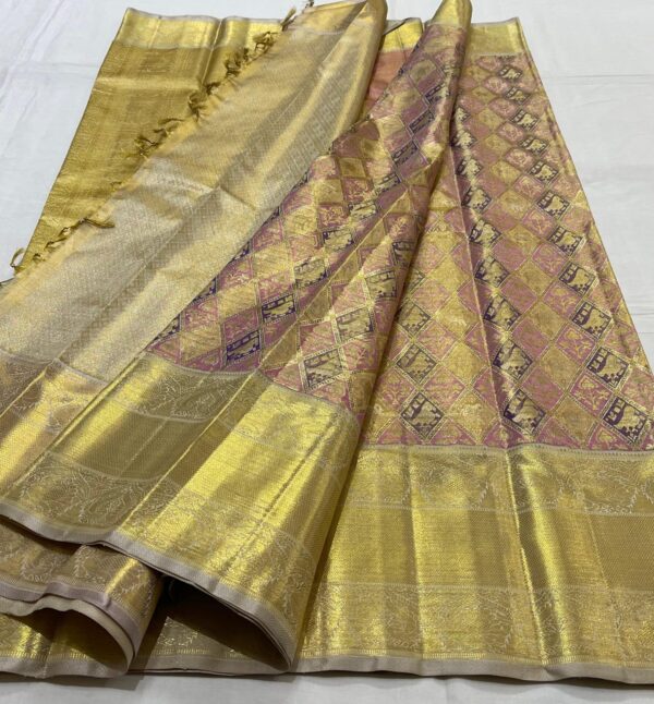 Kanjivaram Silk Saree in Onion Pink with Gold Body and Cream Border