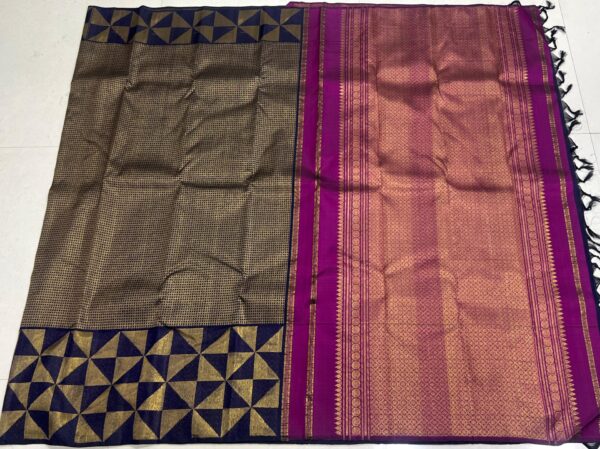 Kanchipuram Silk Saree: Navy Blue with Purple Pallu and Blouse