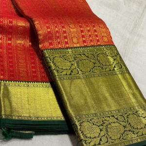 Kanjivaram Silk Saree In Red and Dark Green