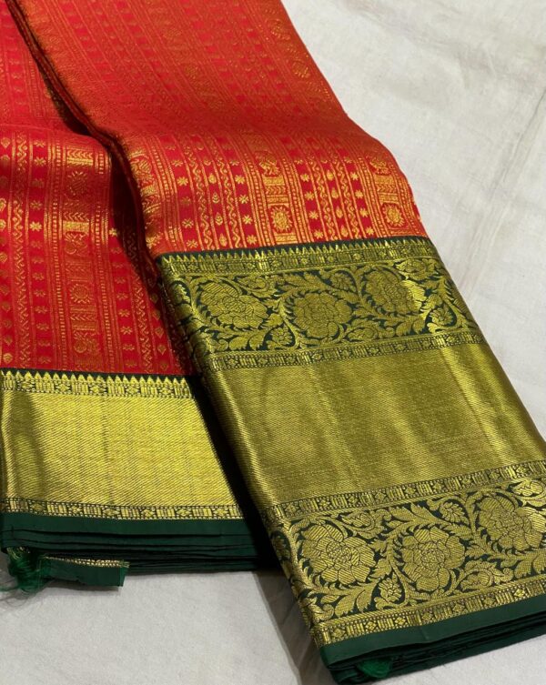 Kanjivaram Silk Saree In Red and Dark Green