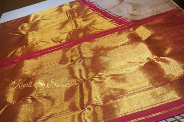 Raising Border Kanjivaram Silk Saree Light Beige & Pastel Pink
