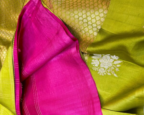 Beautiful Pure Banarasi Mango silk sarees In Neon Green With Pink
