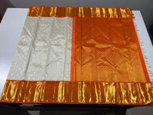 Kanchipuram Muhurtham saree White With Red