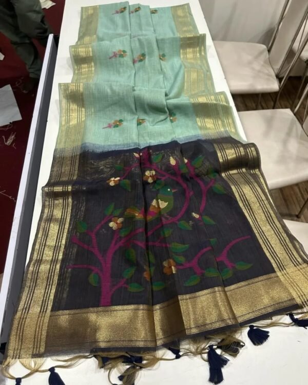 Beautiful munga silk saree In Aqua with Black