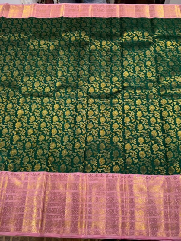 Kanchipuram Silk Saree In Dark Green With Pastel Pink