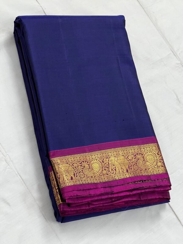 Small Border Kanchipuram Silk Saree In Blue With Dark Pink