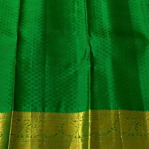 Mango Yellow Kanchipuram silk Saree In Green Edge
