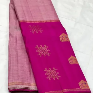 Kanchipuram silk Saree In onion pink With Rani Pink