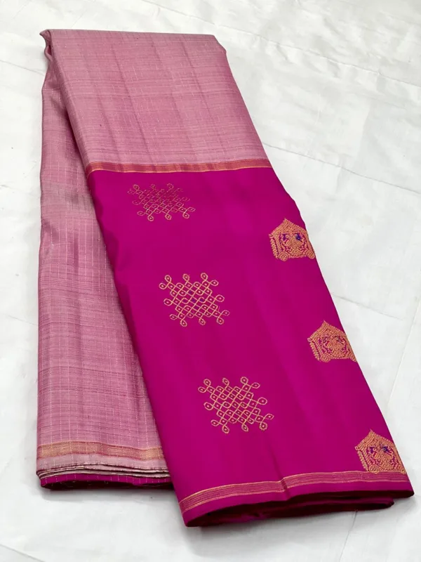 Kanchipuram silk Saree In onion pink With Rani Pink