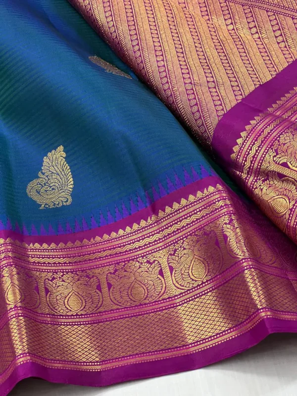 Kanchipuram Silk Saree In Peacock Blue With Dark Pink