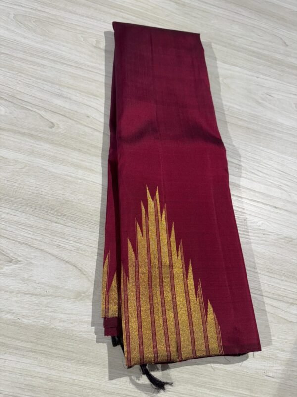 Temple Border Kanchipuram SIlk Saree In Maroon Red