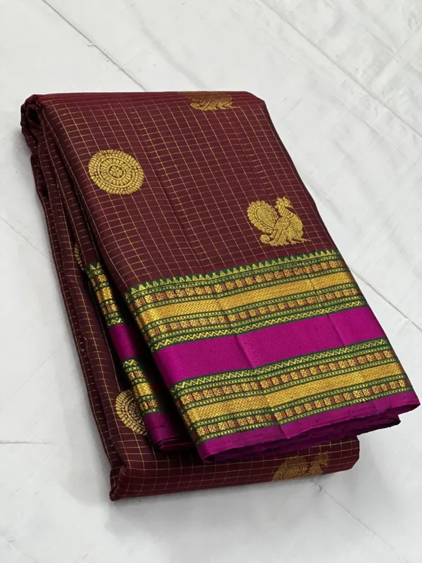 Kanchipuram Silk Saree In Maroon With Pink