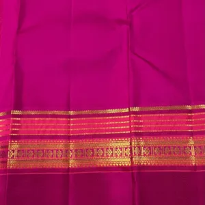 Kanchipuram Silk Saree In Ivory With PInk