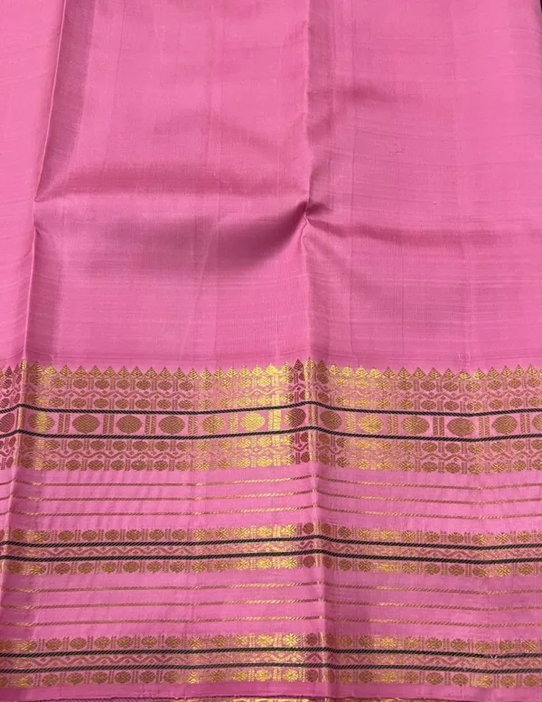 Kanchipuram Silk Saree In Coffee Brown With Baby Pink
