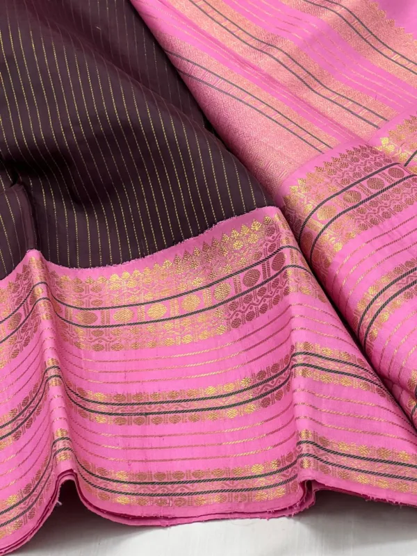 Kanchipuram Silk Saree In Coffee Brown With Baby Pink