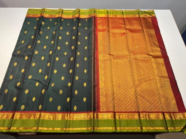 Green Kanchipuram Silk Saree With Rette Patta Border