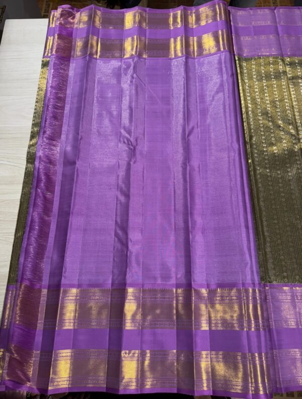 Kanchipuram Silk Saree In Green With Lavender