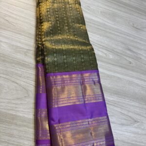 Kanchipuram Silk Saree In Green With Lavender