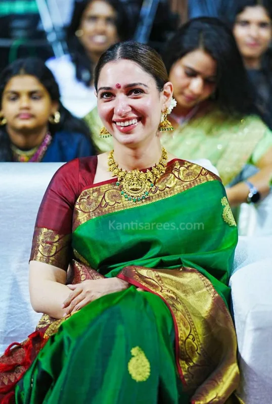 Tamannaah Bhatia Dazzles in Dark Green Kanjivaram Saree at Odela 2 Event – A Vision of Traditional Elegance : 5 Actress in Kanjivaram saree