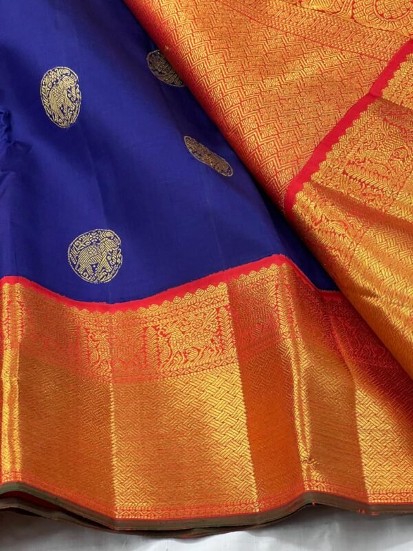 Kanchipuram Silk Saree In Royal Blue With Red