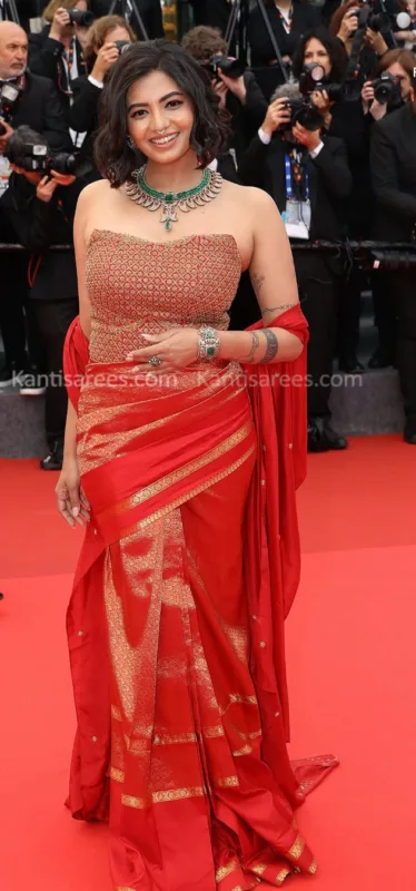 Timeless Glamour: Disha Madan in Kanjivaram Saree at Cannes 2025 Turns Heads on the Red Carpet 4 Disha Madan in Kanjivaram saree at Cannes