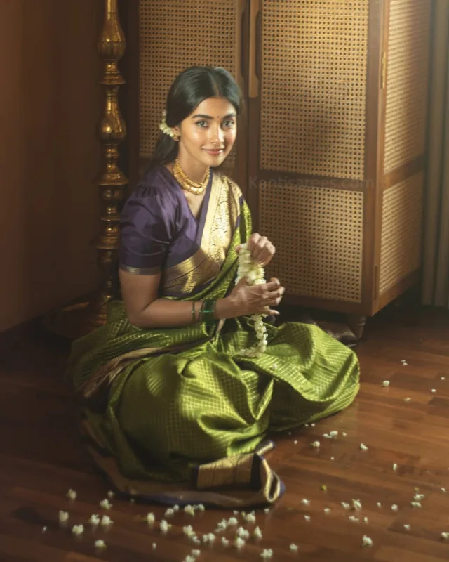 Pooja Hegde in Kanchipuram Saree