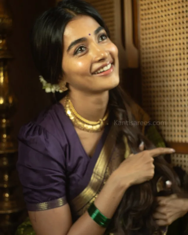 Pooja Hegde in Kanchipuram Saree