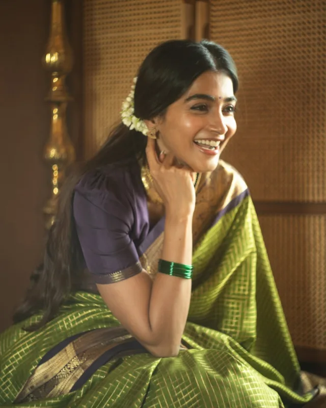 Pooja Hegde in Kanchipuram Saree