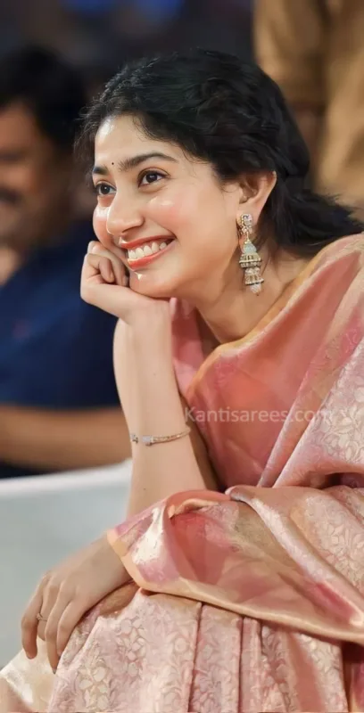 Sai Pallavi in Kanjivaram Saree: A Vision of Grace in Pink at Shyam Singha Roy Trailer Launch 3 Sai Pallavi in Kanjivaram saree