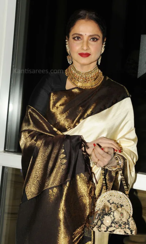 Rekha in Kanchipuram Silk Saree: Timeless Grace in Black and White Elegance 4 Rekha in Kanchipuram Silk Saree