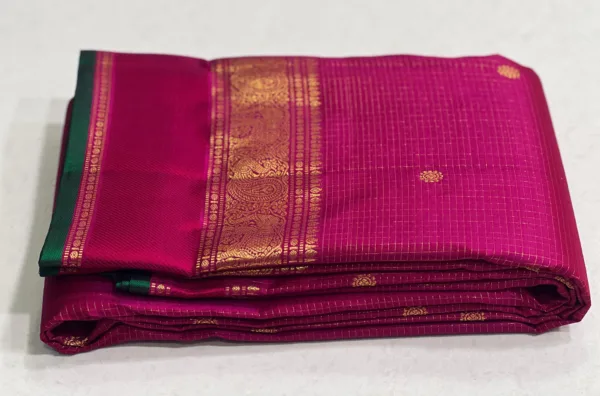 Retta Patta Border Kanchipuram Silk Saree In Rani Pink